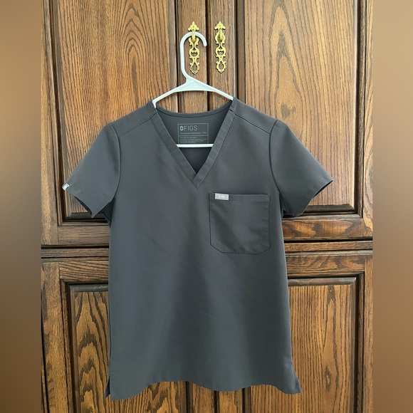 2 FIGS scrub sets CHARCOAL and MOSS XXS - Picture 2 of 15